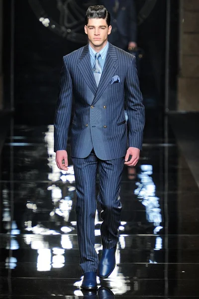 Look 1